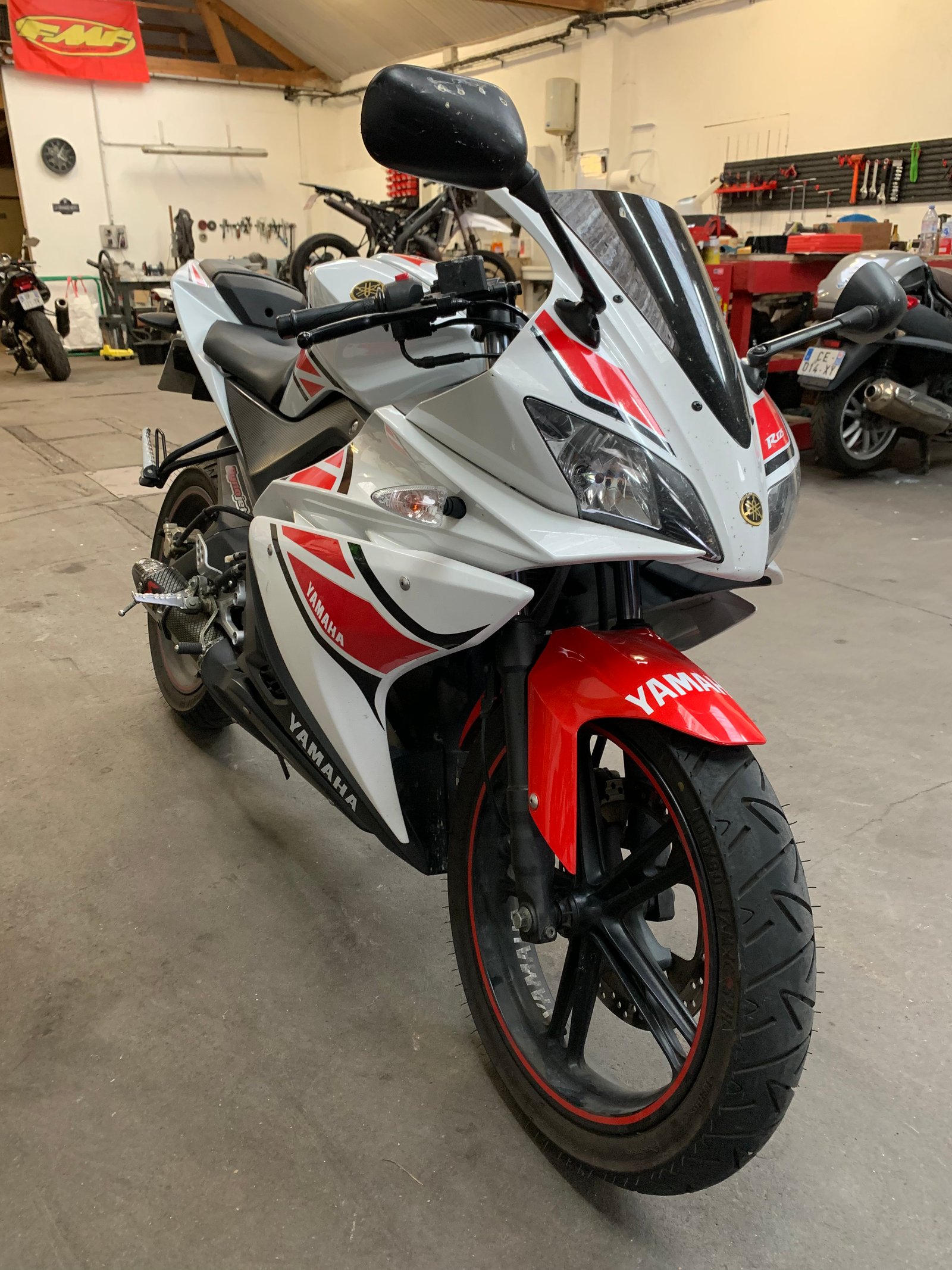 Yamaha R 125